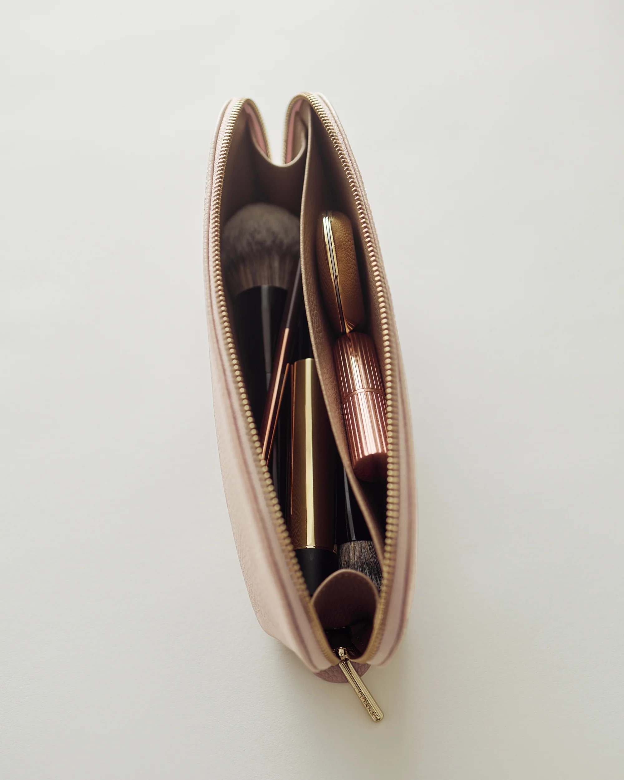 Beauty Case - Image 51