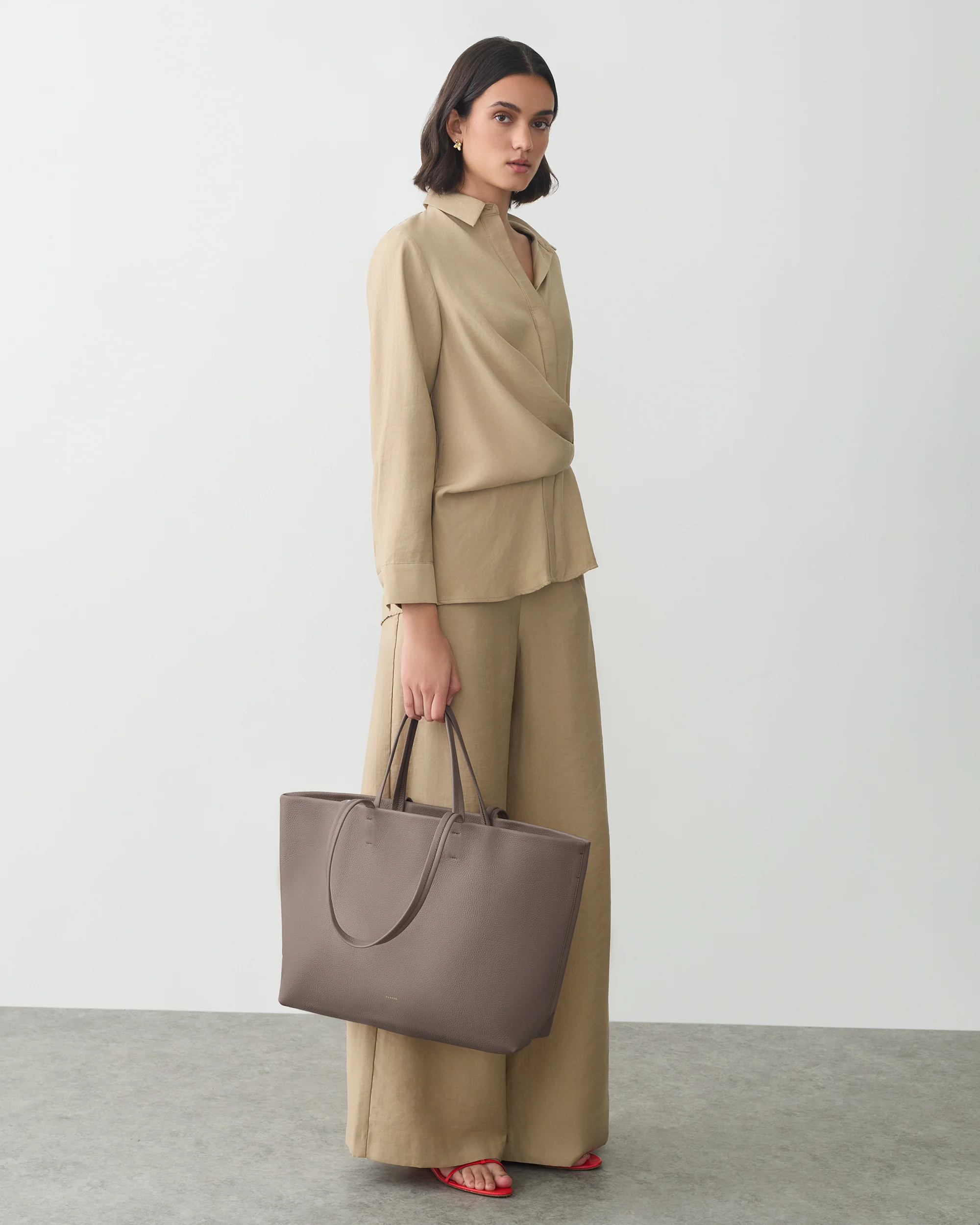 Classic Easy Tote - Image 218