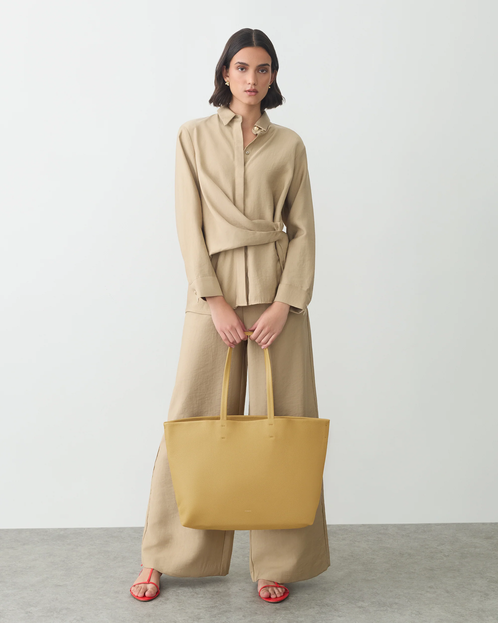 Classic Easy Tote - Image 225