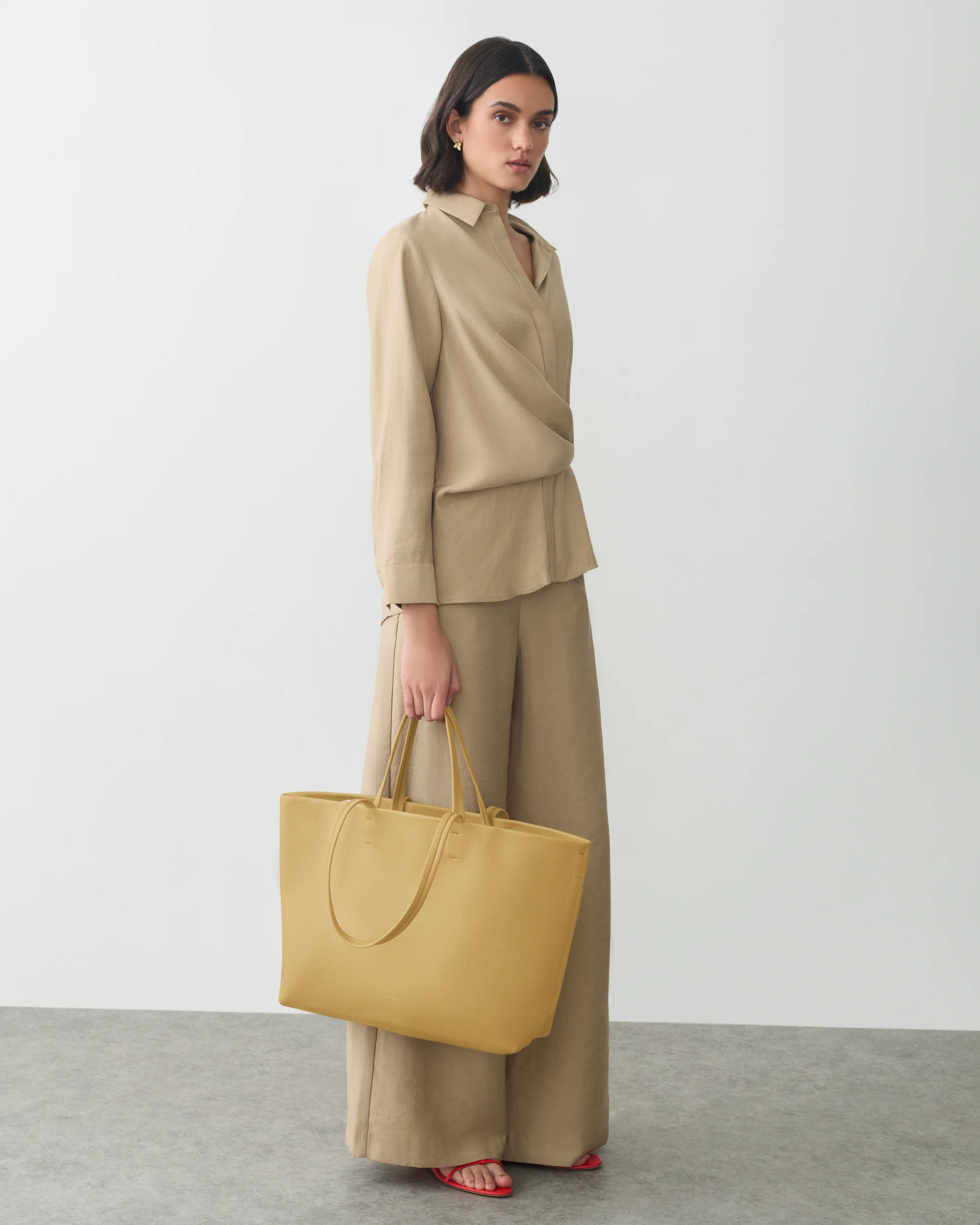 Classic Easy Tote - Image 226