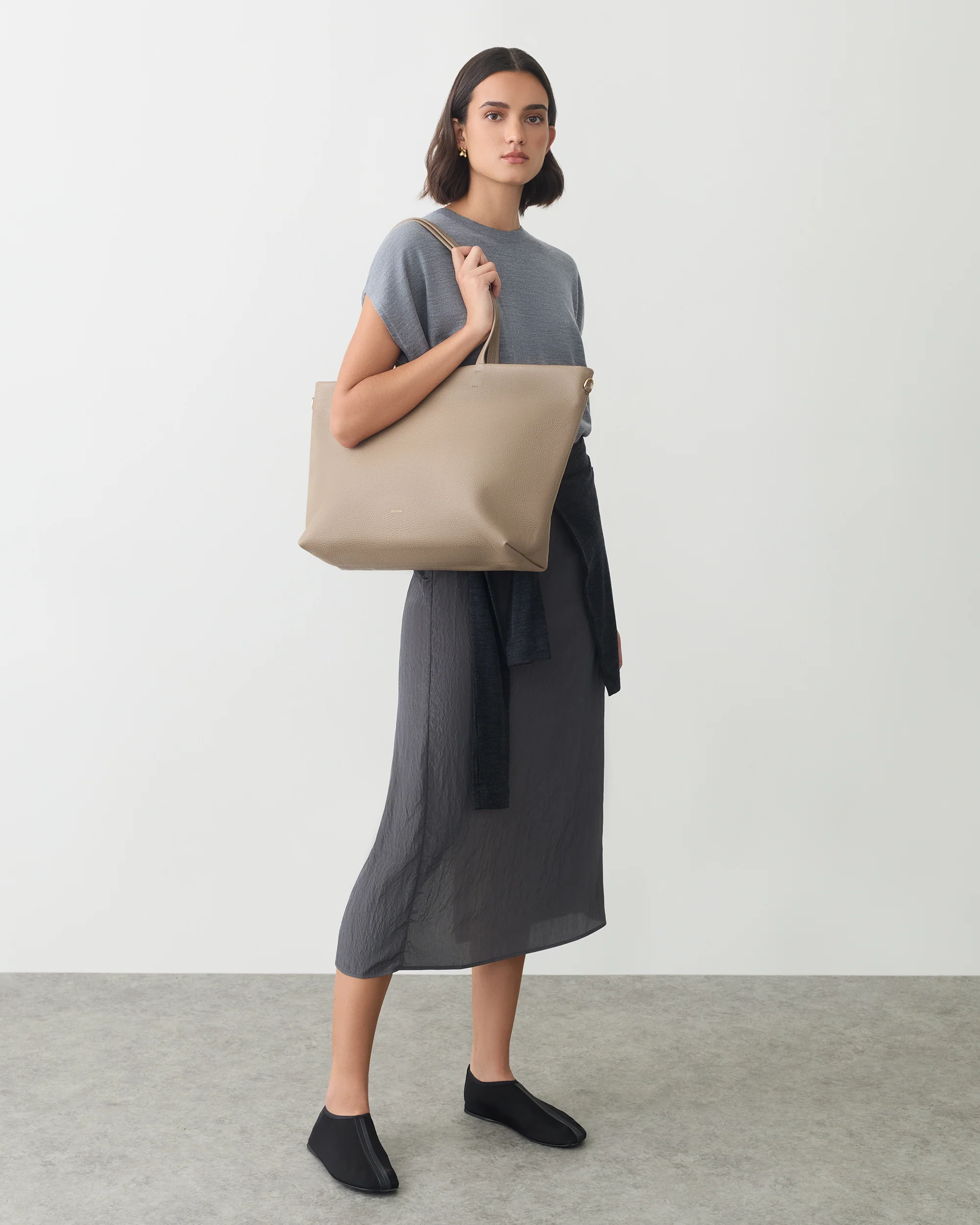 Classic Easy Zipper Tote - Image 181