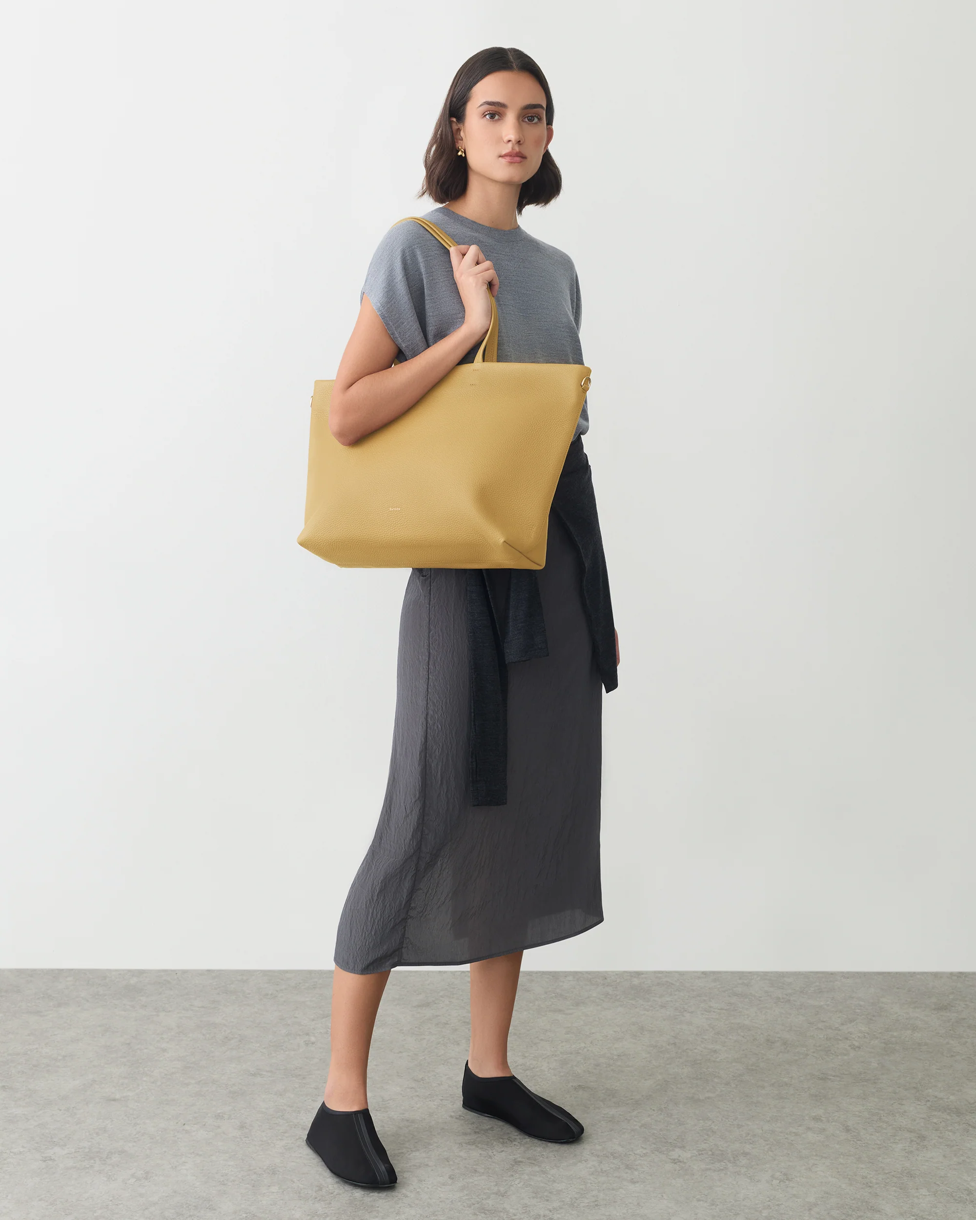 Classic Easy Zipper Tote - Image 185