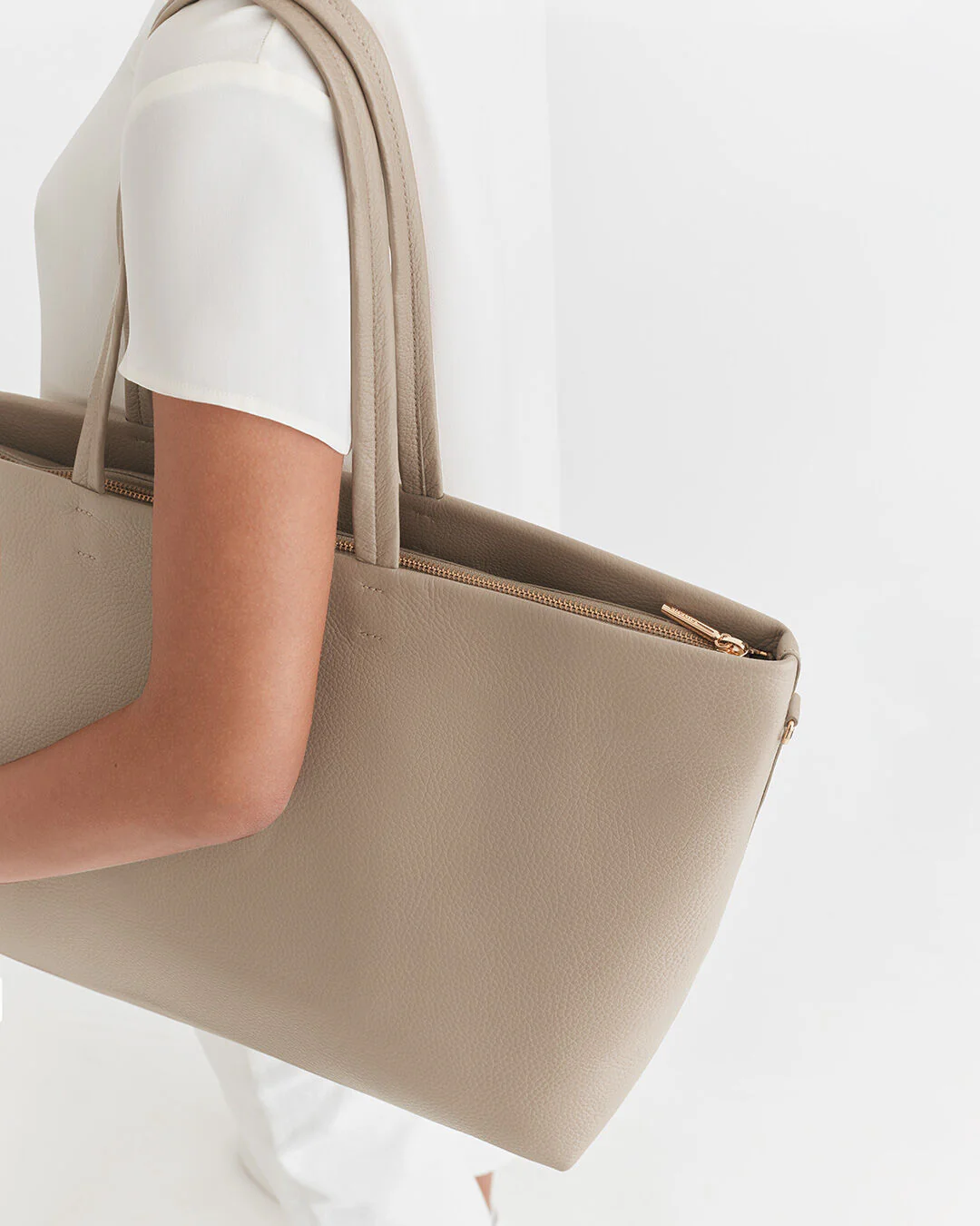 Classic Easy Zipper Tote - Image 24