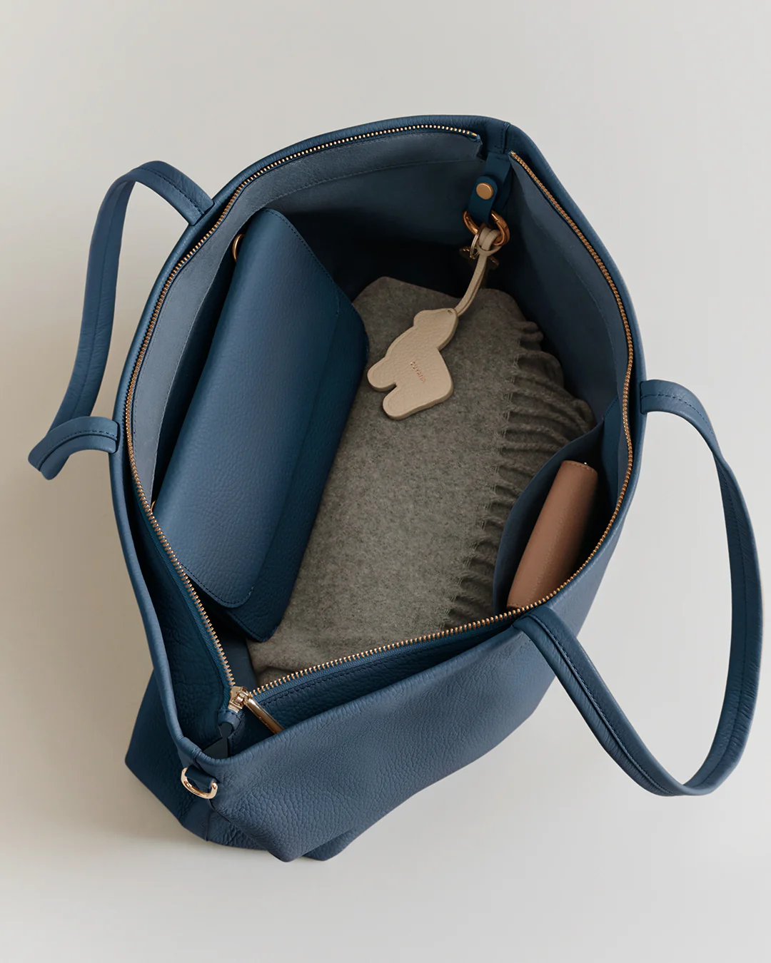 Classic Easy Zipper Tote - Image 91