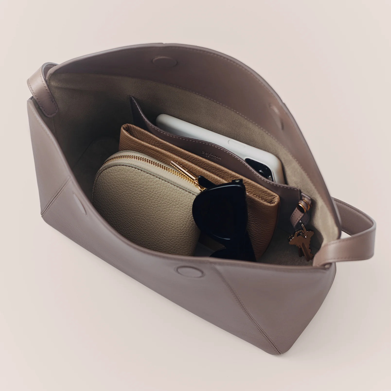 Forma Shoulder Bag - Image 21