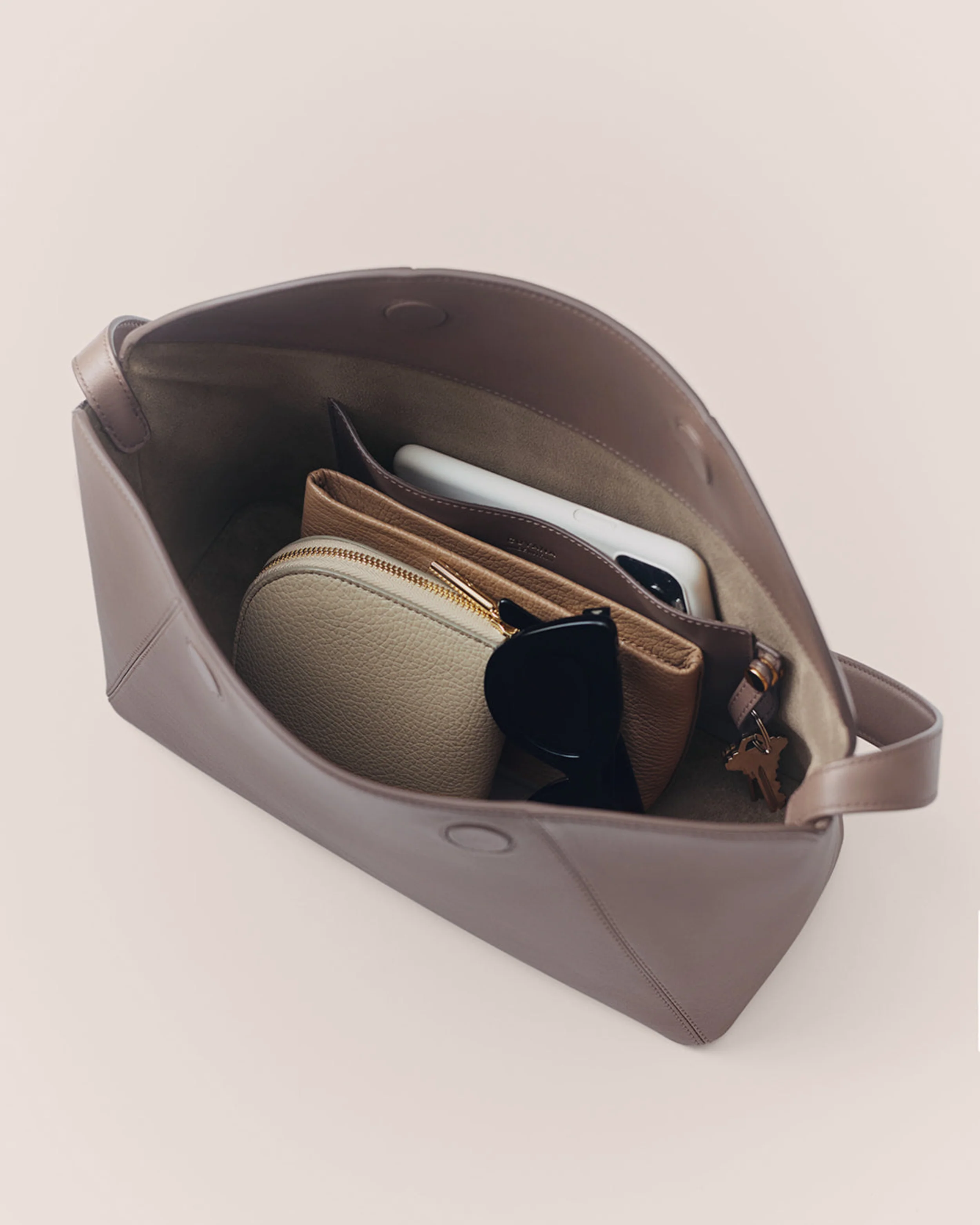 Forma Shoulder Bag - Image 8