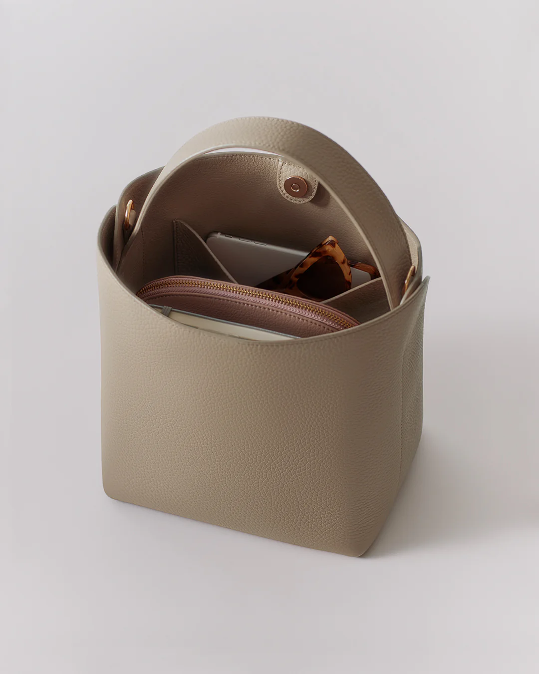 Linea Bucket Bag - Image 103