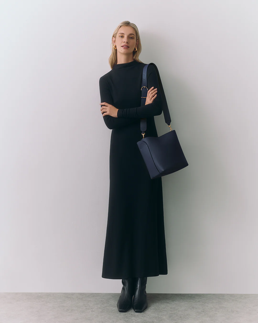 Linea Bucket Bag - Image 113