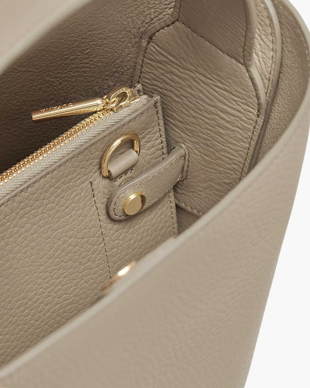 Linea Bucket Bag - Image 62