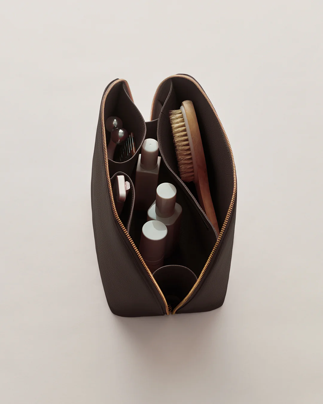 Voyager Travel Case - Image 47