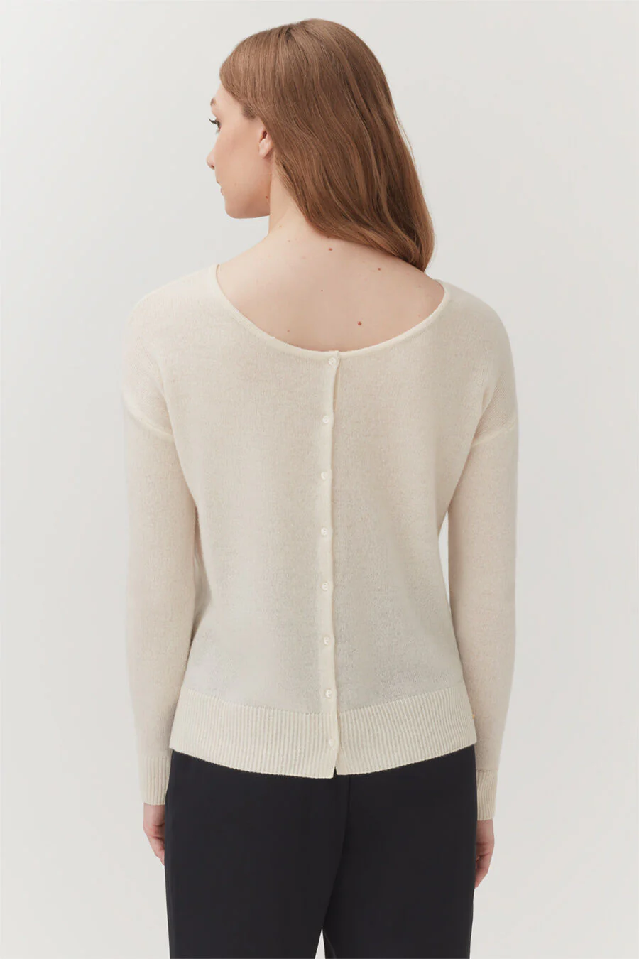 Single-Origin Cashmere Cardigan - Image 9