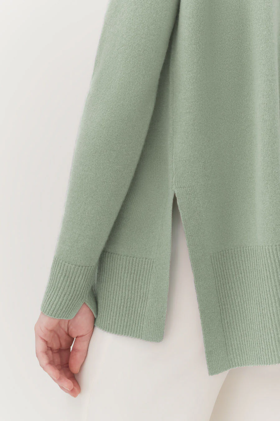 Single-Origin Cashmere Funnel Neck Sweater - Image 18