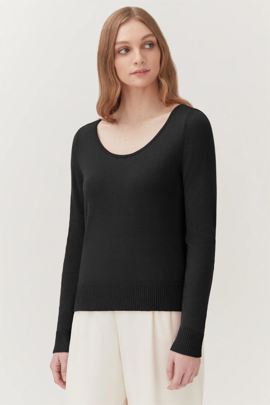 Single-Origin Cashmere Scoop Neck Sweater - Image 5