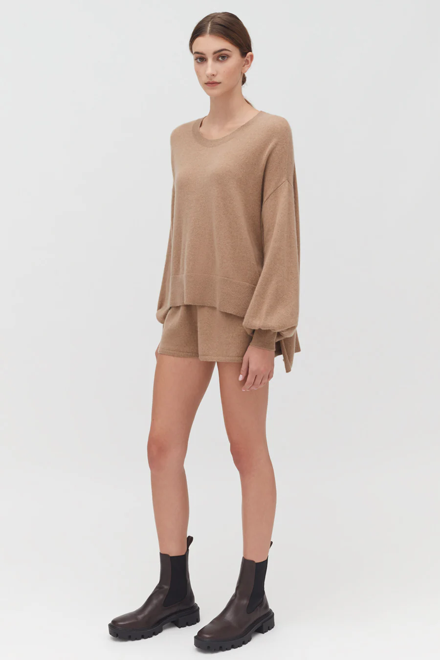 Single-Origin Cashmere Shorts - Image 5