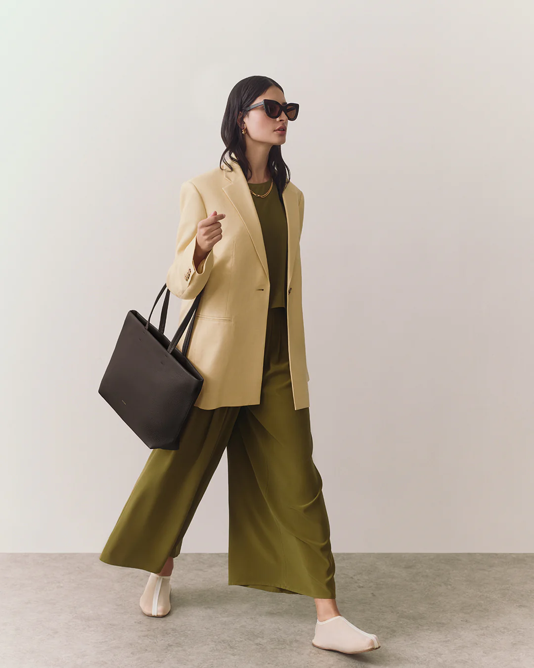 Small Easy Tote - Image 143