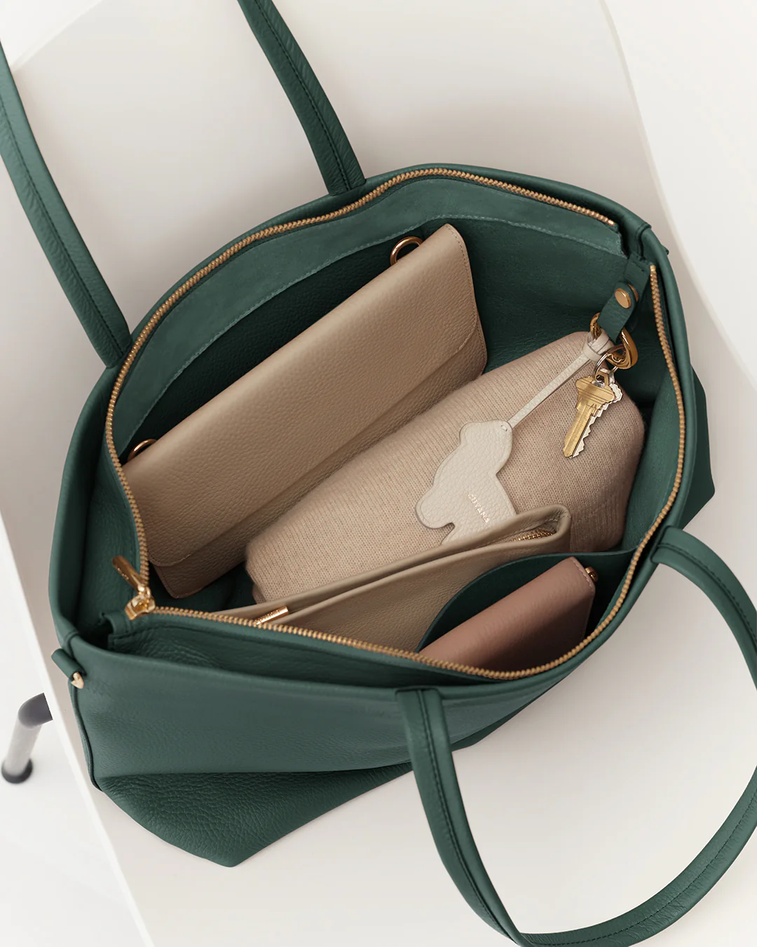 Small Easy Zipper Tote - Image 123