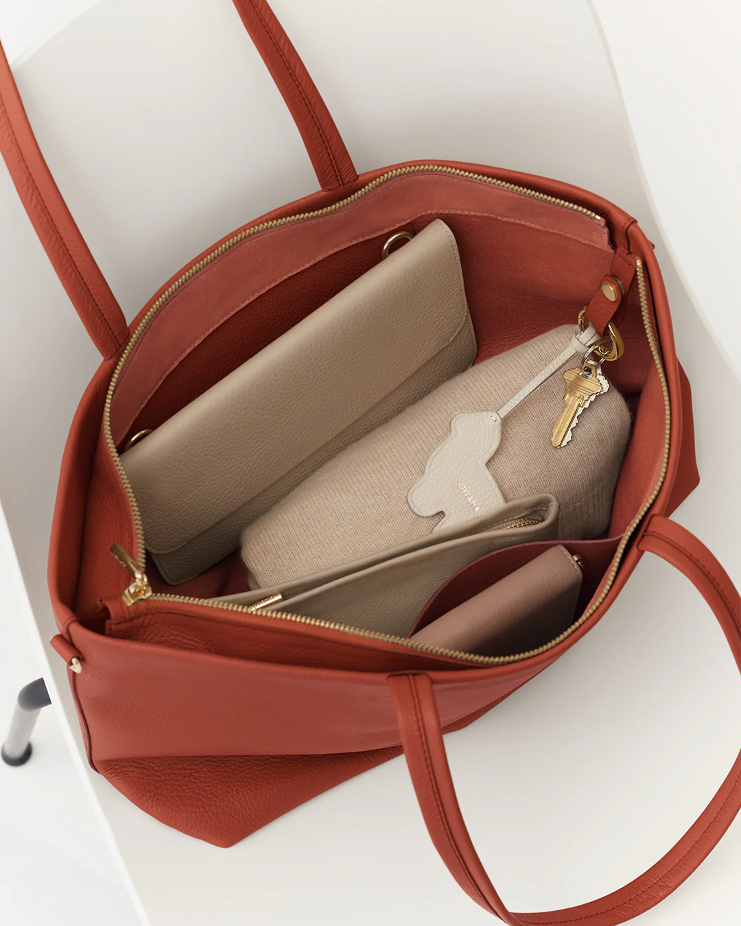 Small Easy Zipper Tote - Image 125