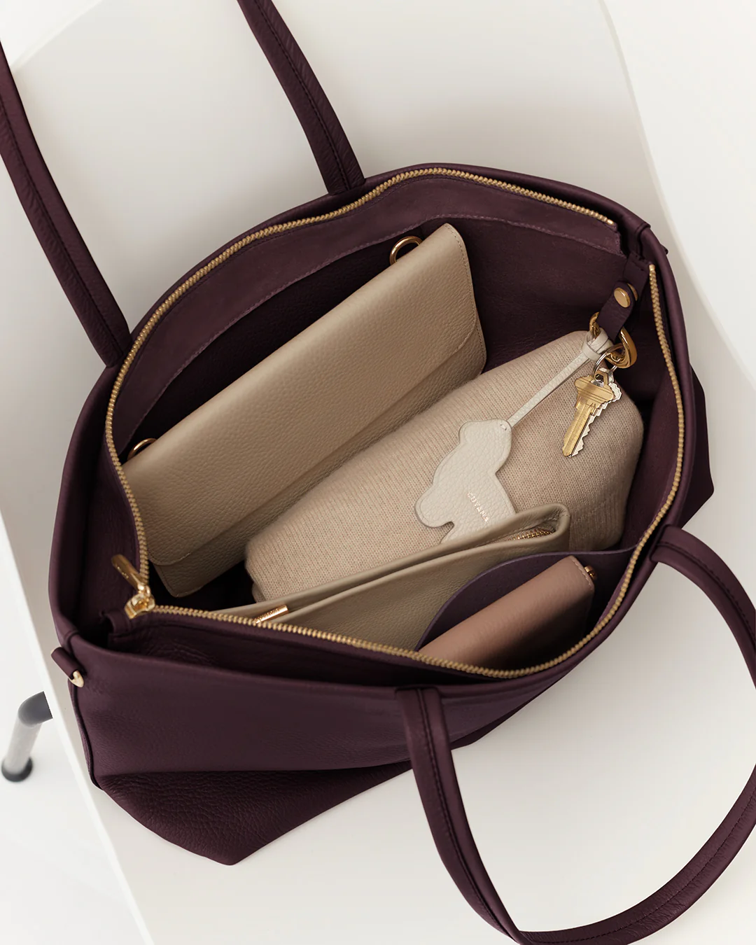 Small Easy Zipper Tote - Image 154