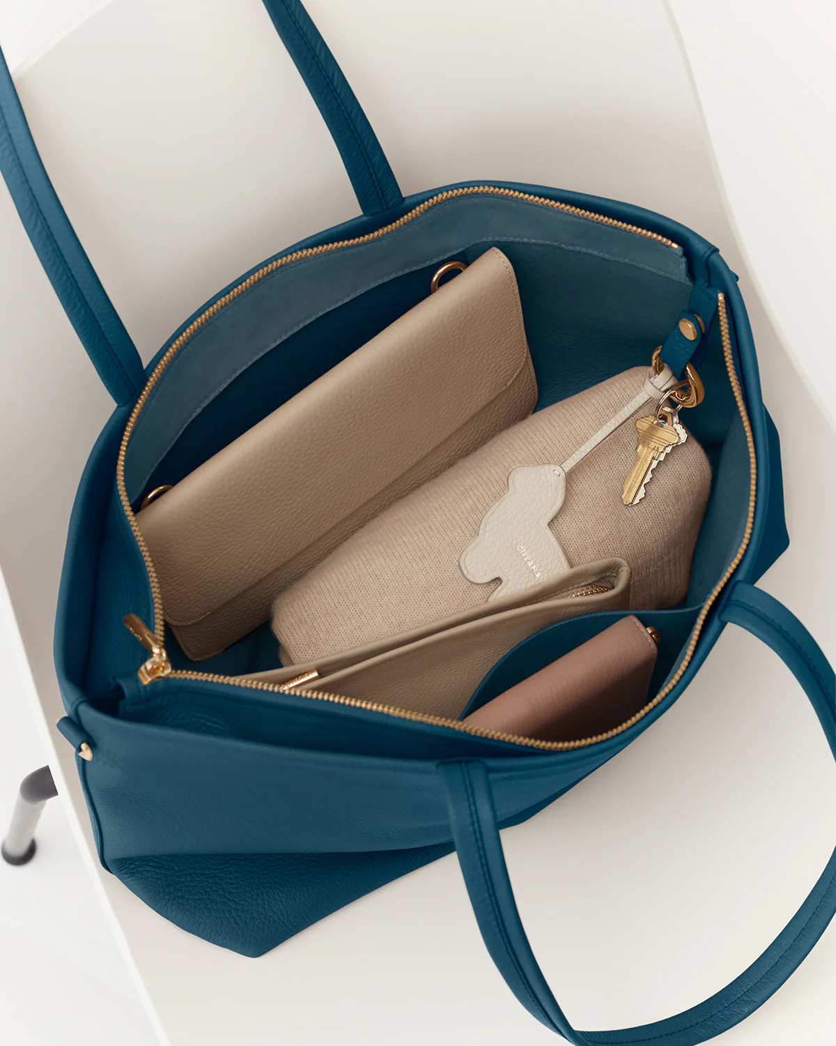 Small Easy Zipper Tote - Image 171