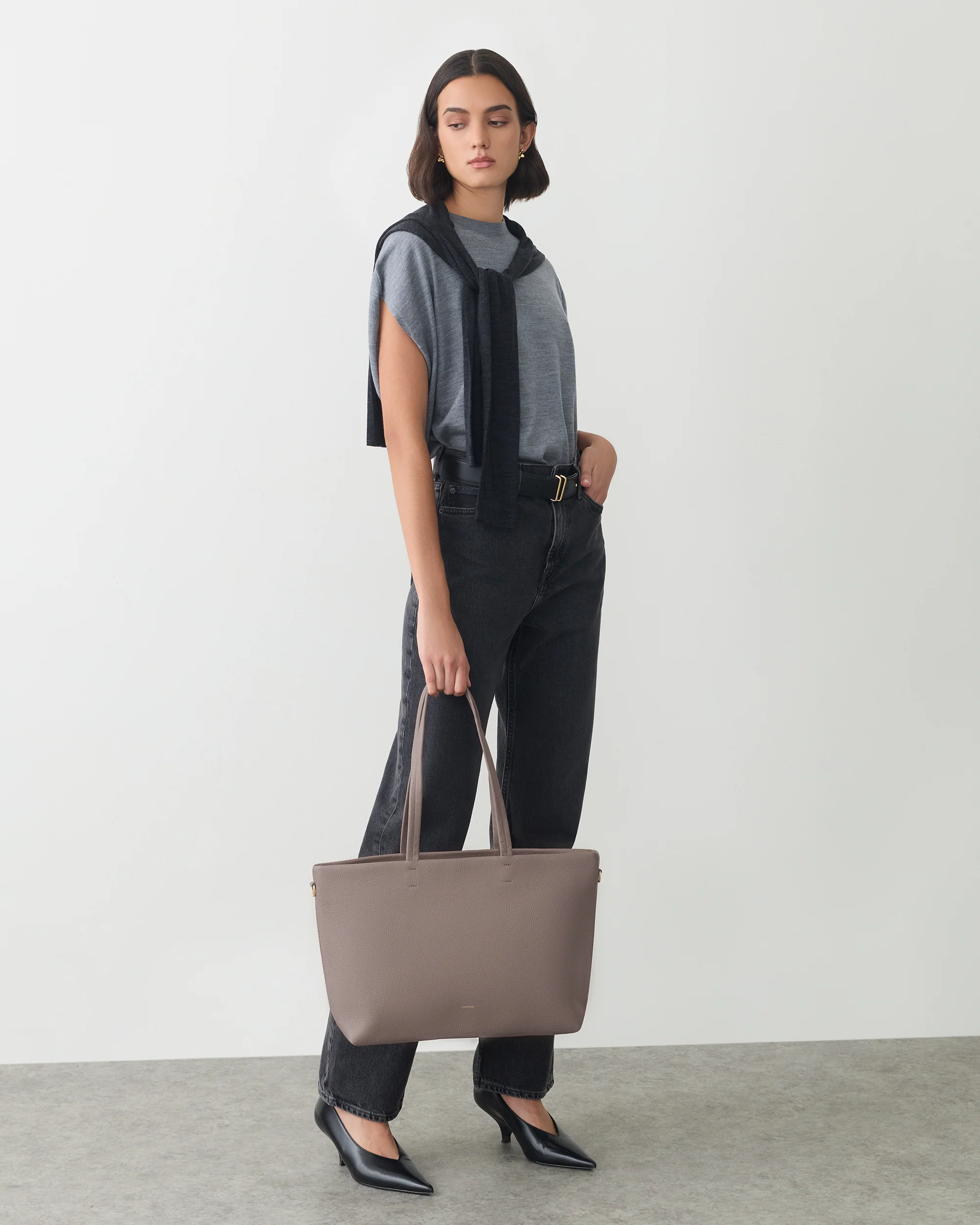 Small Easy Zipper Tote - Image 181