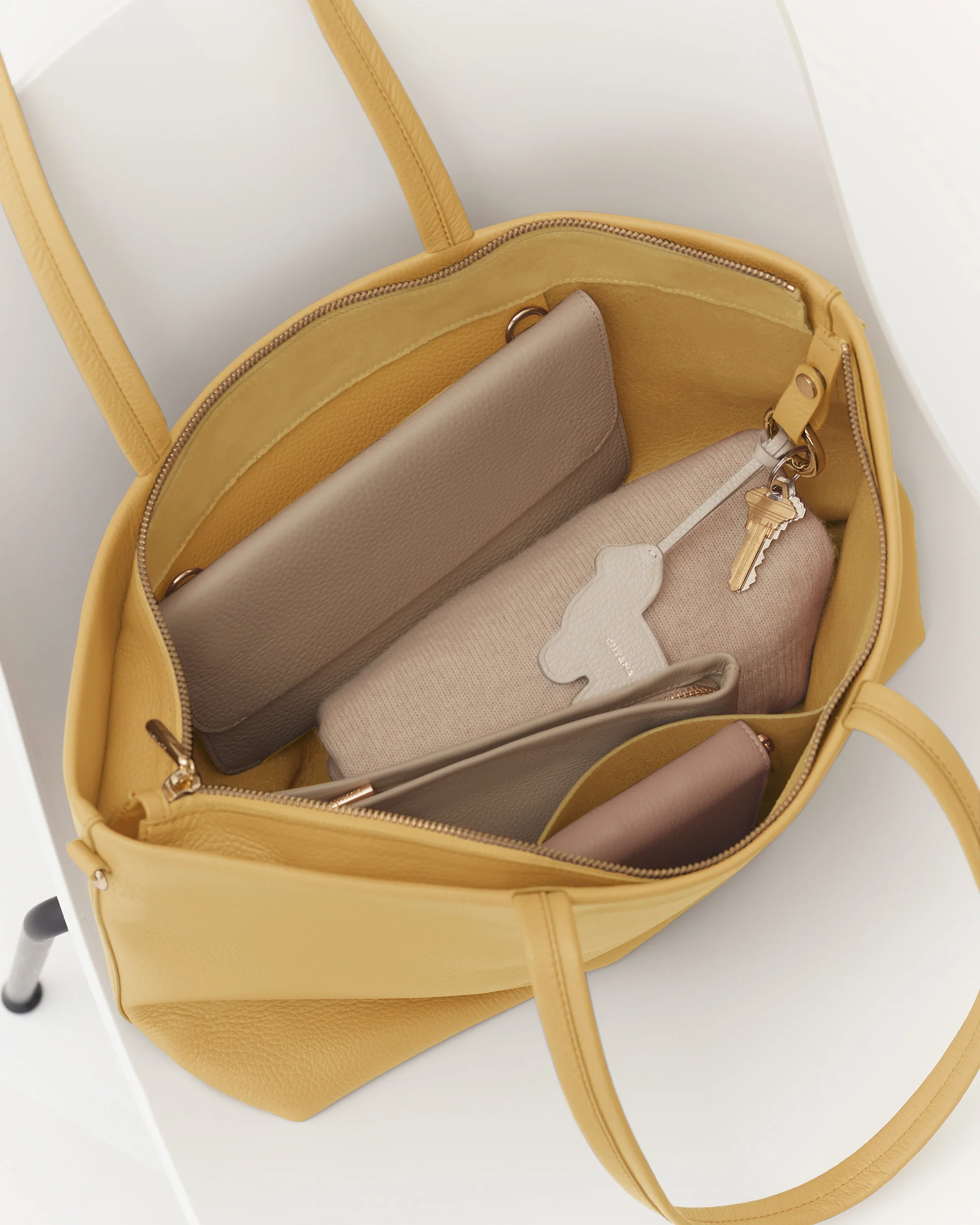 Small Easy Zipper Tote - Image 190