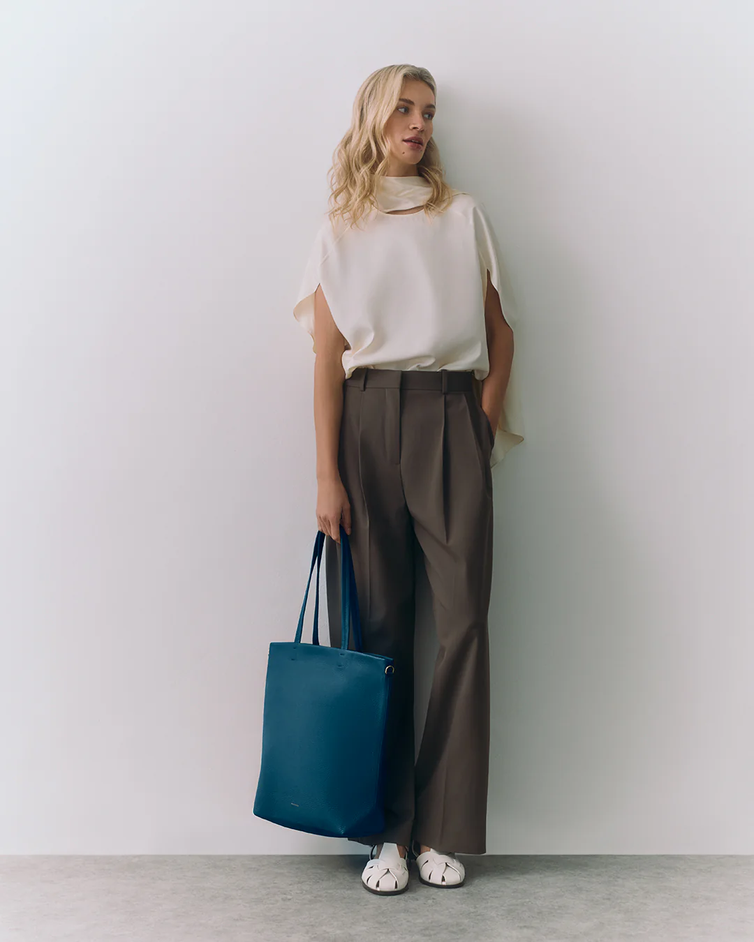 Tall Easy Zipper Tote - Image 158